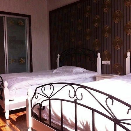 Wuzhen Renjia Ganjie Hotel Tongxiang Luaran gambar